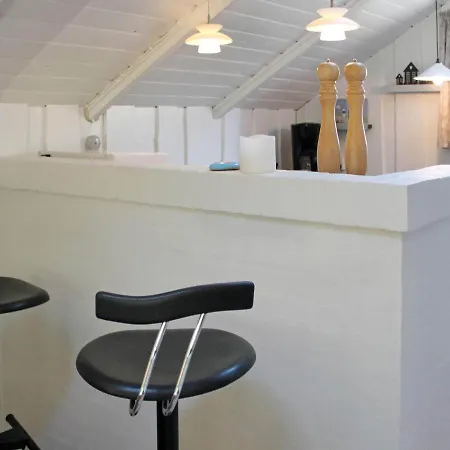 בית נופש Xvii *
